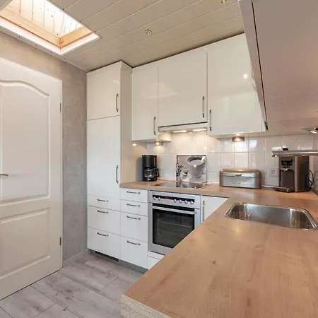 At Garnekuul Park With Garden Holiday home